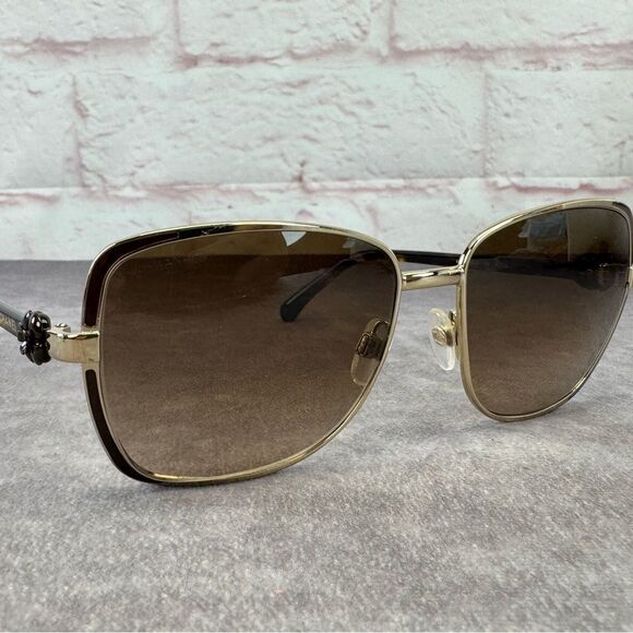 Chanel Camelia Flower Vintage Tortoiseshell Sunglasses - Picture 7 of 15